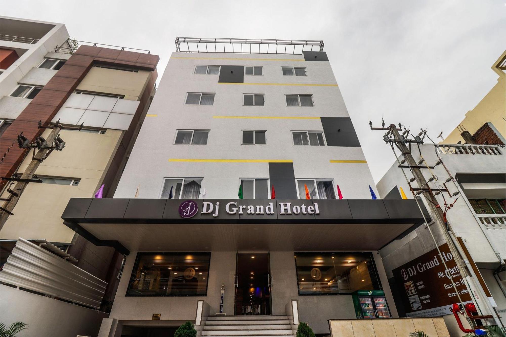 ホテル Townhouse Dj Grand ティルパティ エクステリア 写真